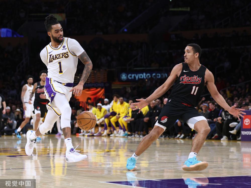 人尽管场上 人尽管场上