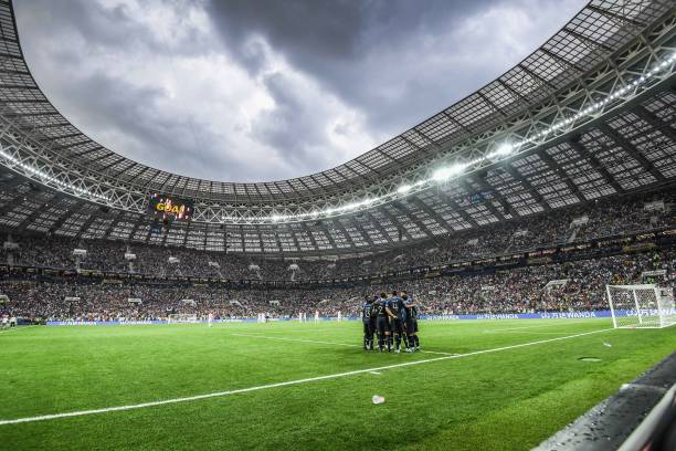 他不仅在内 他不仅在内